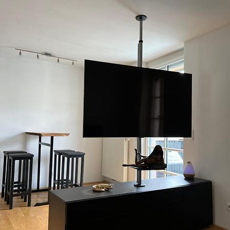 Loft Mit Kingsize Wasserbett Graz Esterno foto