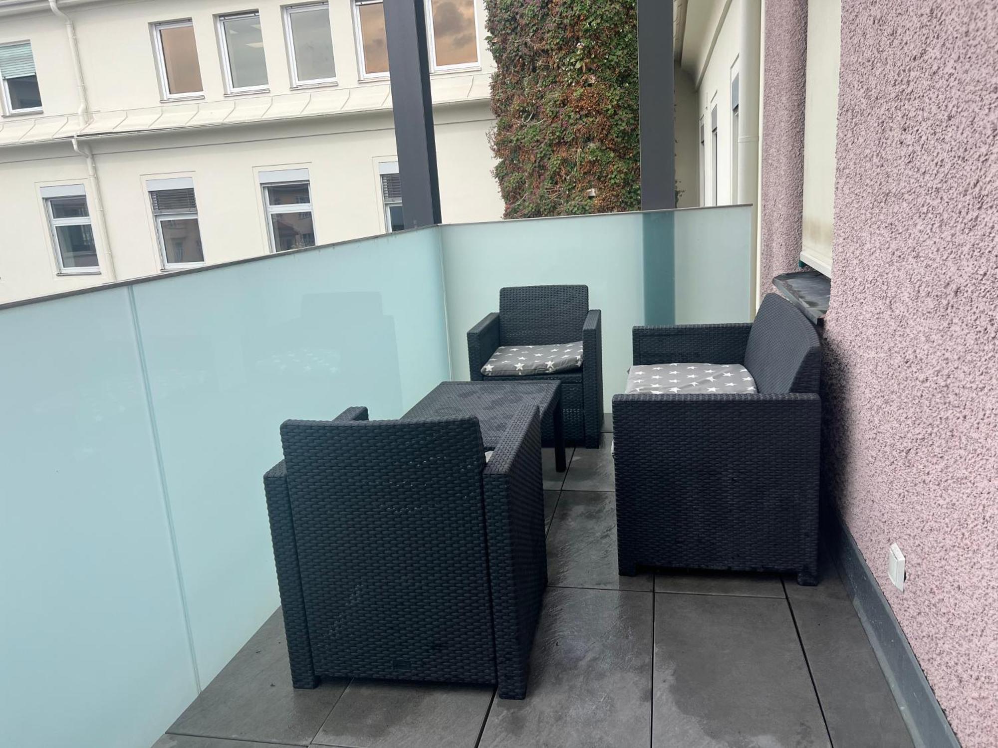 Loft Mit Kingsize Wasserbett Graz Esterno foto